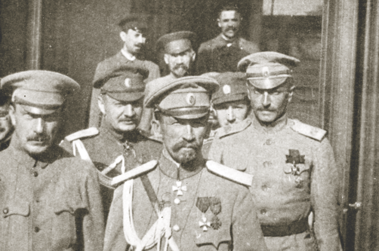 General_Kornilov_and_his_staff-768x508-1